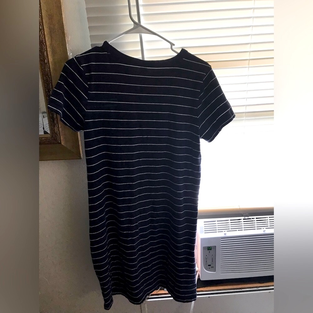 Old navy striped dress - Picture 2 of 2